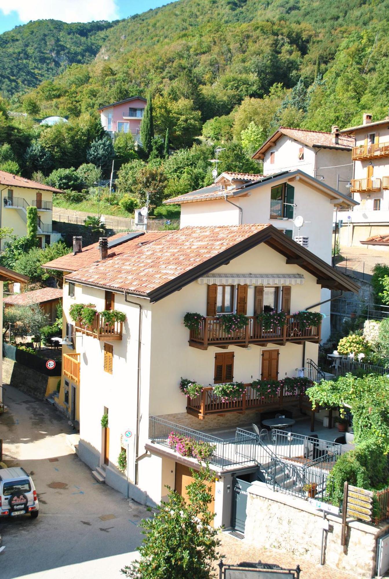 Alla Campanella Riva del Garda Exterior photo