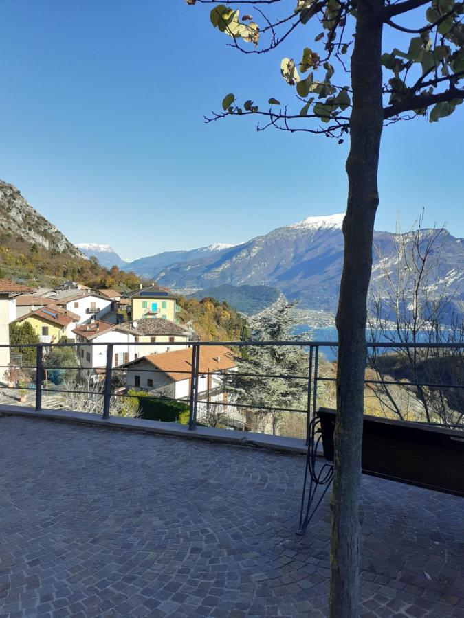 Alla Campanella Riva del Garda Exterior photo